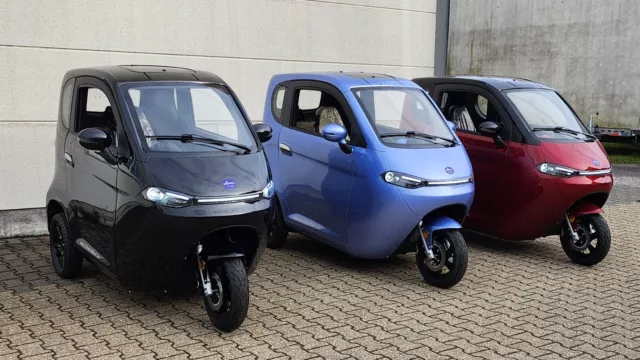 ElektroMobil KabinenRoller ElektroRoller ElektroScooter SeniorenMobil Zukunft 3