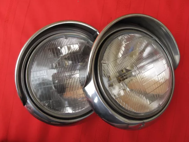 1951 1952 Chevrolet Deluxe HeadLights w/Buckets & Chrome Hooded Bezels 1951 1952 Chevrolet Deluxe HeadLights w/Buckets & Chrome Hooded Bezels