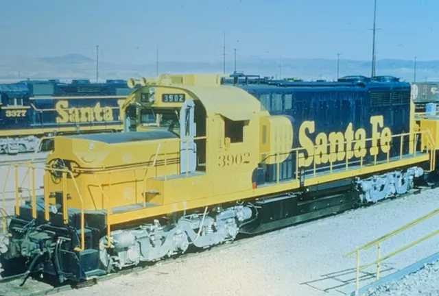 Vtg 1979 35mm Slide Train Railroad Santa Fe Locomotive #3902