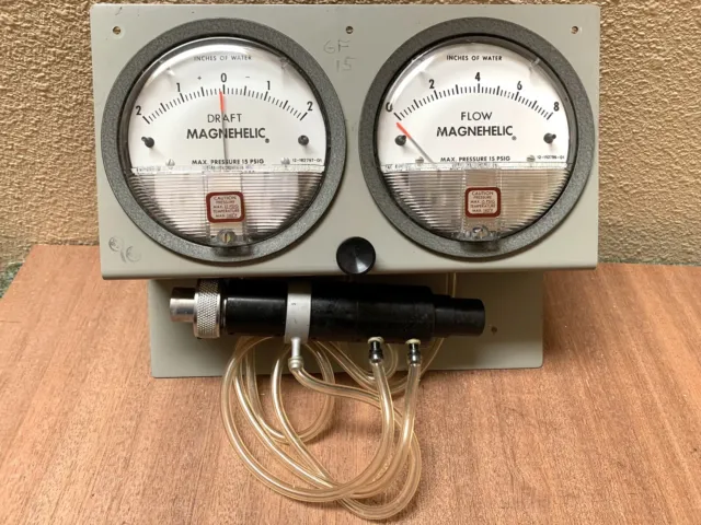 Dwyer Magnehelic - Inches of Water Draft And Flow Gauges And Connector