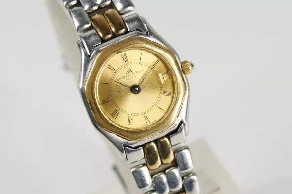 Baume & Mercier 5852 Geneve RARE Ultra Light 18k Gold Swiss Quartz Ladies Watch