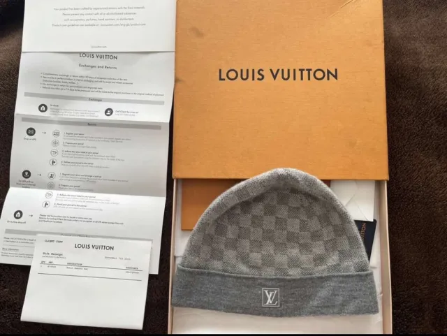 AUTHENTIC)✓ MENS LV (Louis Vuitton) Grey Beanie 2.0 And Scarf Set £120.99 -  PicClick UK