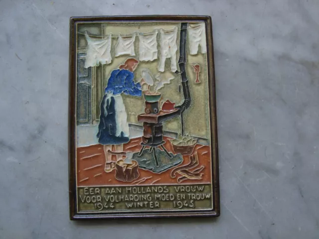 nice rare  Royal Delft Cloisonne tile ww2 1945 mother cooking , porcelijne fles