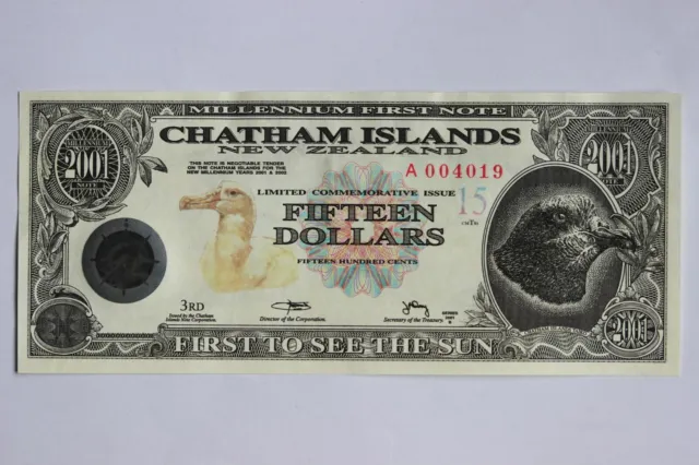 Chatham Islands $15  2001  Millennium UNC (3351930/W15)