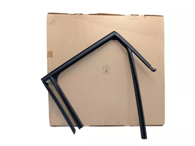 Guarnizione parabrezza posteriore sinistro Citroen C3 Aircross 13452288 YQ00015780