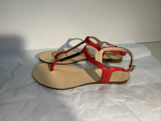 Calvin Klein Samira Size 8.5 Thong T-Strap Flats Sandals Ankle Strap Summer Red