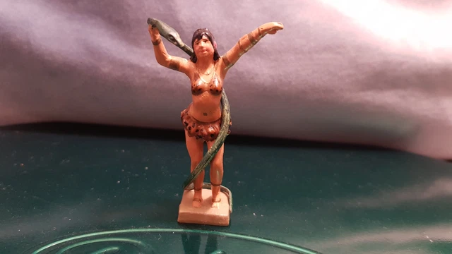 Photo Libre De Droit De Portrait De La Danseuse Charmeur De Serpent Avec Un Grand Serpent Gm488904124 74428717