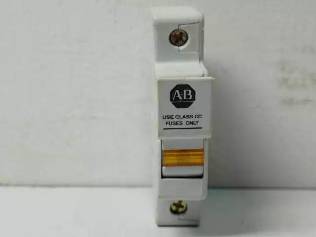 Allen Bradley 1492-FB1C30-L Série A Support Fusible 1492FB1C30L 7-Pcs Lot Solde 2