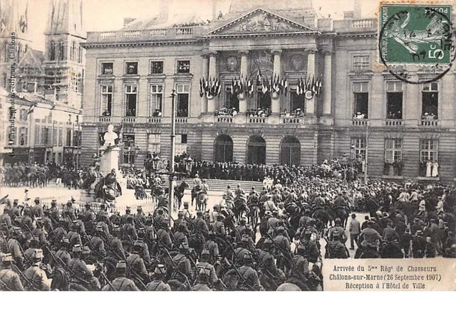 51.n°58520.chalons sur marne.arrivée du 5ème rég de chasseurs.réception ho