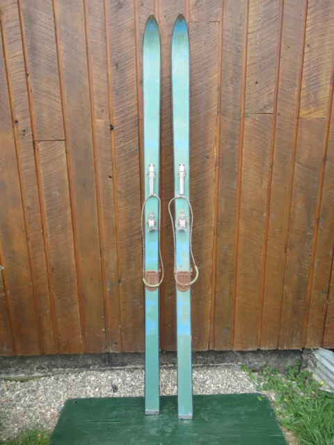 BEAUTIFUL Vintage Wooden 77" Long Snow Skis  Interesting OLD Finish!