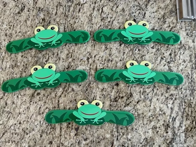 KIDORABLE - FROG WOODEN CLOTHES HANGERS 12", Children Sized - Set of 5 