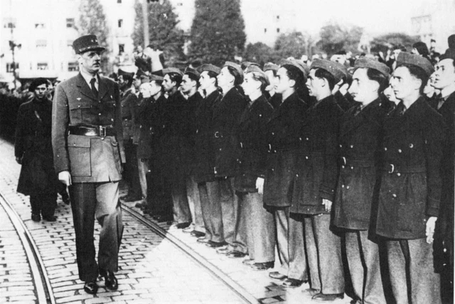 ww2-photo-20x15-le-g-n-ral-de-gaulle-in-lille-on-october-2-1944-2