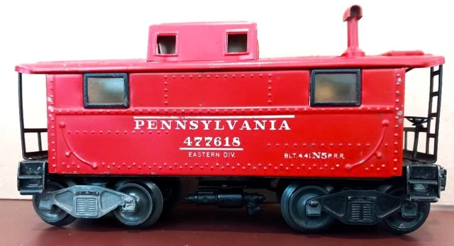 Lionel 2457 Caboose-1946-GOOD condition-FLYING SHOE TRUCKS-Brown Fiber Boards