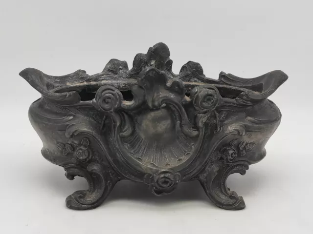 Jardinière Art Nouveau en Régule sculptée de Coquilles et Fleurs - 20.5cm