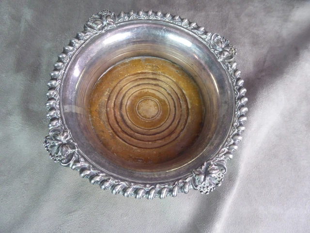 Dessous De Bouteille En Métal Argenté - Panier De Service Ouvragé - Vintage