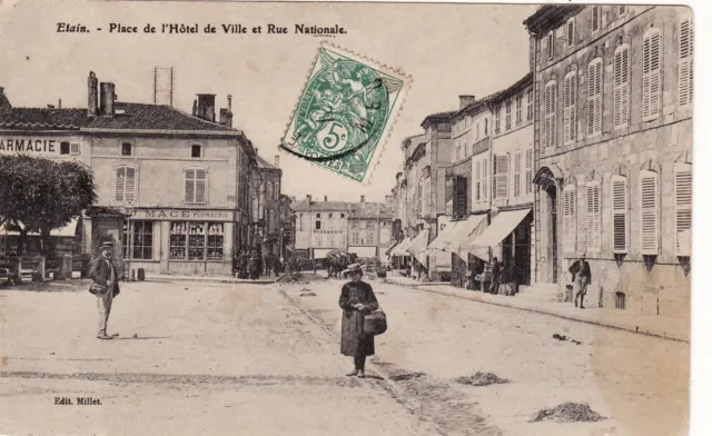 CPA 55 - ETAIN - Place de l'Hotel de Ville et Rue Nationale carte rare