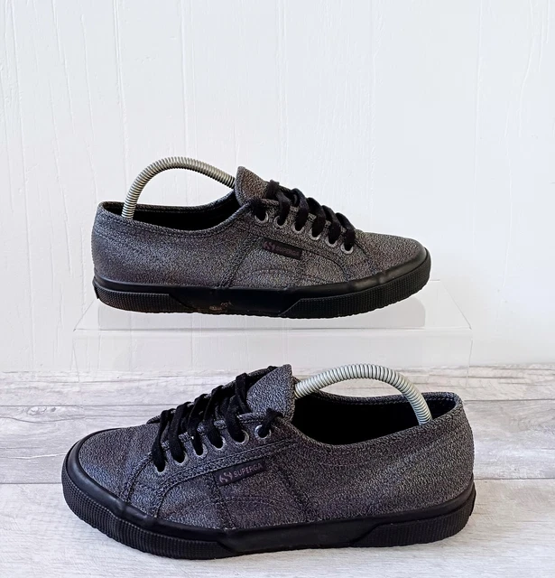 Superga deals nere pelle