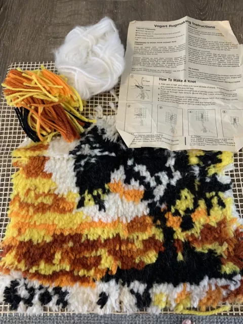 Vintage USA Rug Making Kit Retro Grannycore Partly Completed Wool & Instructions 2