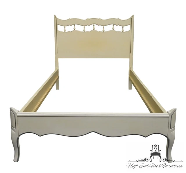 THOMASVILLE FURNITURE CREAM / Off White Painted French Provincial Twin