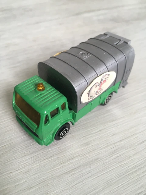 Majorette 200 - Mercedes camion de poubelle MIB - Modelle - Autos