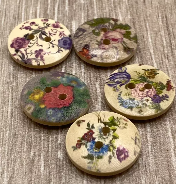 20mm Vintage Mixed Wooden Floral Buttons Flower 2 Hole Crafts Cardigans Knitting