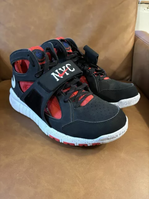 NIKE HUARACHE FREE Shield 2012 Red Black White Men s Size US 10 NYC Edition 80.00 PicClick