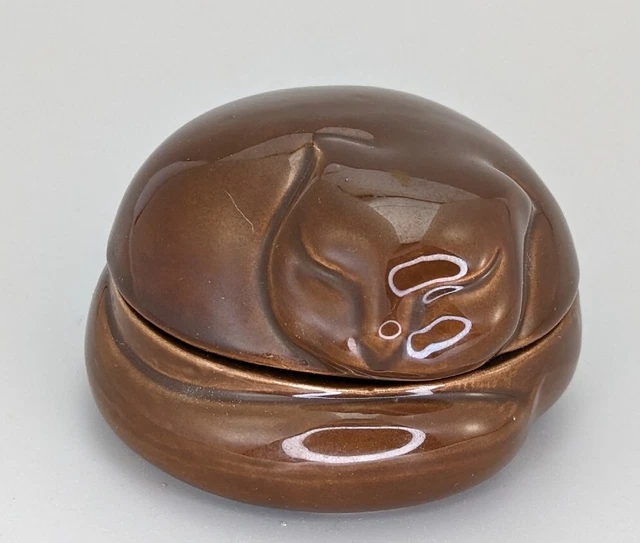 Vintage 1977 Nancy Lopez Sleeping Brown Cat Ceramic Trinket Box Lid