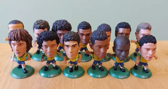 SOCCERSTARZ BRAZIL OSCAR GREEN BASE SEALED IN BLISTER PACK