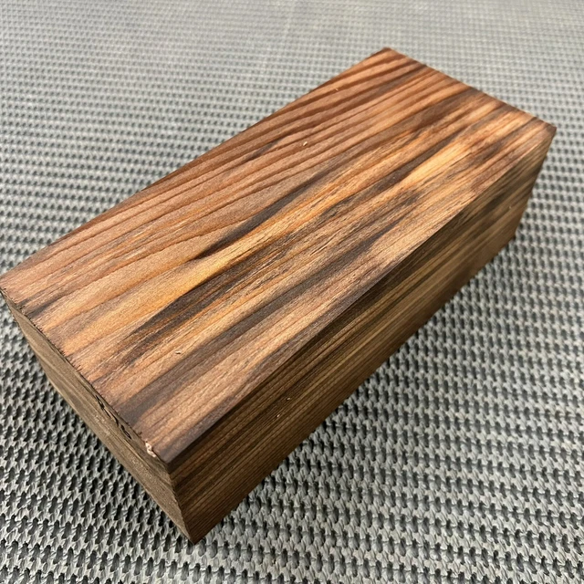 "Cuchillo de tallado R76 raro de crecimiento antiguo seco oscuro bloque de madera mango de 8"