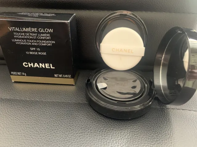 CHANEL Luminous Touch Foundation Hydration And Comfort SPF15