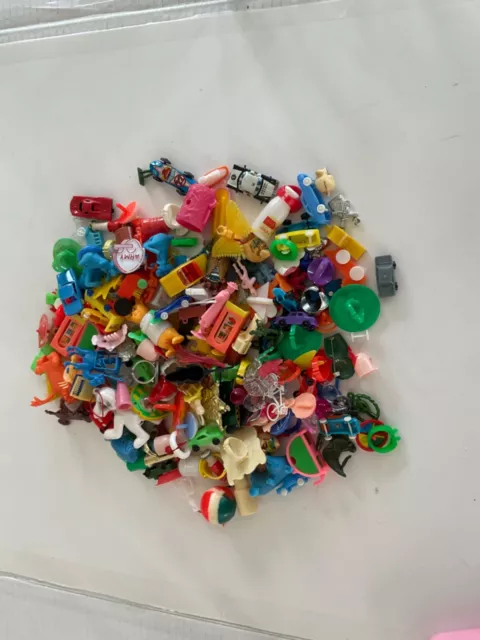 HUGE 200 Vtg Cracker Jack Gum Ball Charm Toy Lot Premium Vending Machine