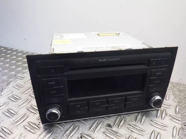 CD-Radio AUDI A4 AVANT (8ED, B7) 2.0 TDI 103 KW 8E0035186D