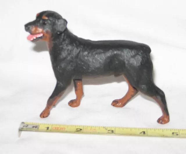 breyer companion dog nice shape Rott Rottweiler
