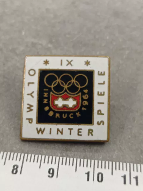 Badge Pin Games Olympics Winter 1964 Innsbruck REF07425J