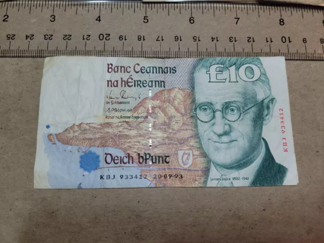 🇮🇪 Ireland Republic 10 pounds  20 September 1993 P-76 P-76a Banknote 050623-19