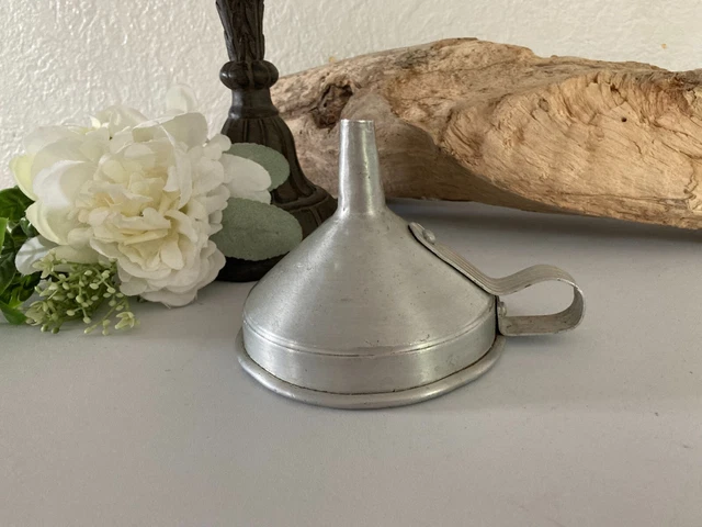 ANCIEN ENTONNOIR EN Cuivre 15,5 cm Belle Patine Déco Cuisine Atelier ANCIEN ENTONNOIR EN Cuivre 15,5 cm Belle Patine Déco Cuisine Atelier