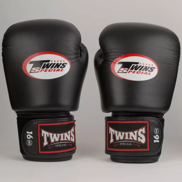 Twins Special Muay Thai Boxing Gloves / BVGL3 / Black 16 oz - slight wear