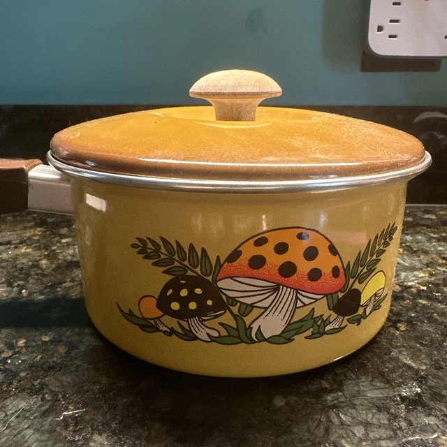 Vintage Sears Merry Mushroom Enamelware Sauce Pan 1970s Retro Mid Century w/Lid Vintage Sears Merry Mushroom Enamelware Sauce Pan 1970s Retro Mid Century w/Lid