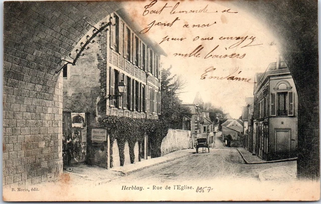 95 HERBLAY - vue de la rue de l'eglise.
