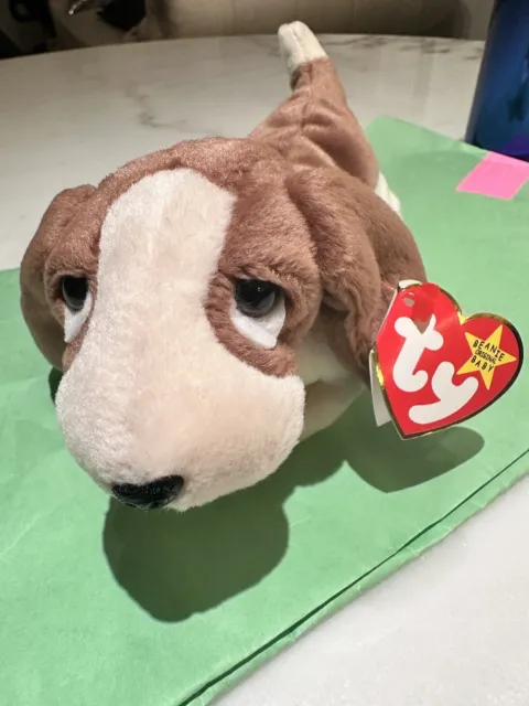 Ty Beanie Buddy - Tracker the Basset Hound Dog - 1997 Retired Plush Toy