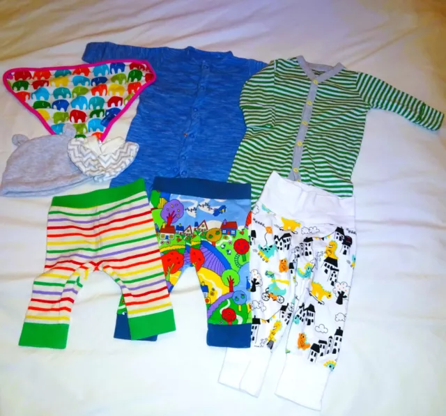 Lot Of Baby Clothes 0 – 3 Months Babygrows Trousers Booties Hat Bib