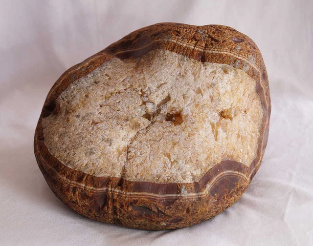 Große wassergelegene ACHAT Geode / Quarzgeode ( ca. 9,4 kg ) ca. 24 x 22 x 16 cm