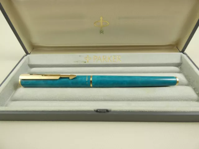RARE Parker Arrow Laque Vert (Turquoise) Fountain Pen, GT, Med Nib, 1986, Box