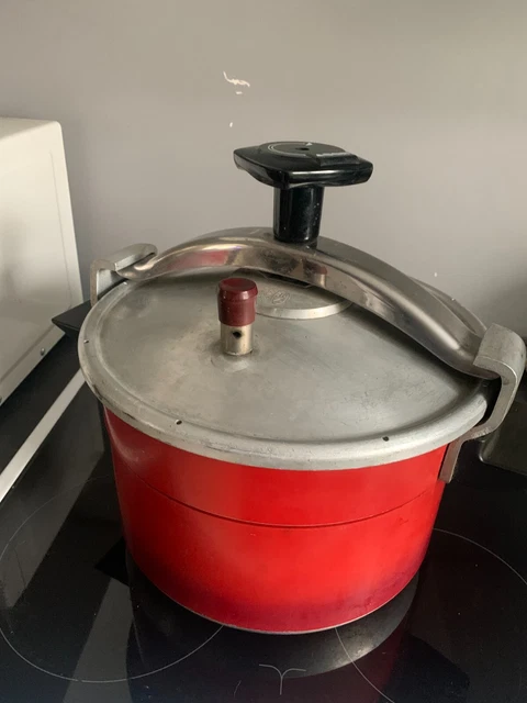 ANCIENNE COCOTTE MINUTE Seb 8 Litres En Aluminium Vintage Rouge EUR 45