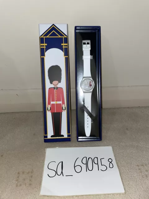 👑👸Swatch How Majestic Unisex Adult's White Watch - GZ711 - Brand New FREE P&P✅