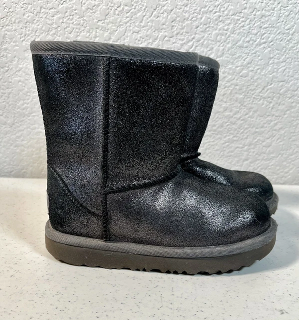 UGG Classic WINTER BOOTS Metallic Glitter Black & Grey Kids USA SIZE 11 1123663T UGG Classic WINTER BOOTS Metallic Glitter Black & Grey Kids USA SIZE 11 1123663T