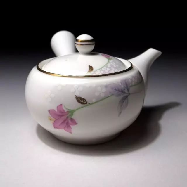 $CL69 Vintage Japanese Porcelain Sencha Tea Pot, Arita ware, Flower