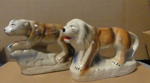 Vintage Ceramic Lusterware Pair of Lions Figurines Bookends Lion Lioness