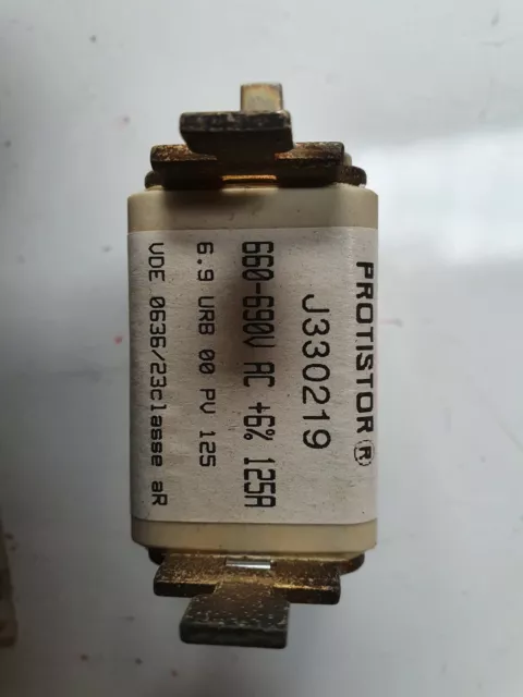 ELO/17#182 FERRAZ PROTISTOR J330219 125A 660-690V Fusible