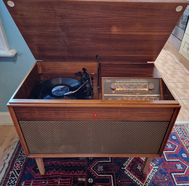 TIMEWARP VINTAGE & Rare Hacker RG300 Radiogram in Canaletto Walnut ...